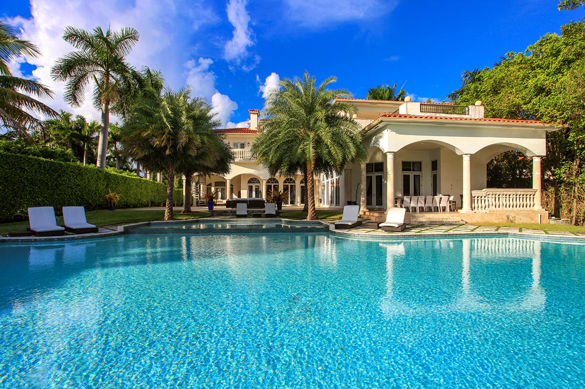 Villa Mikah - Miami Beach Waterfront Luxury Villa | SobeVillas